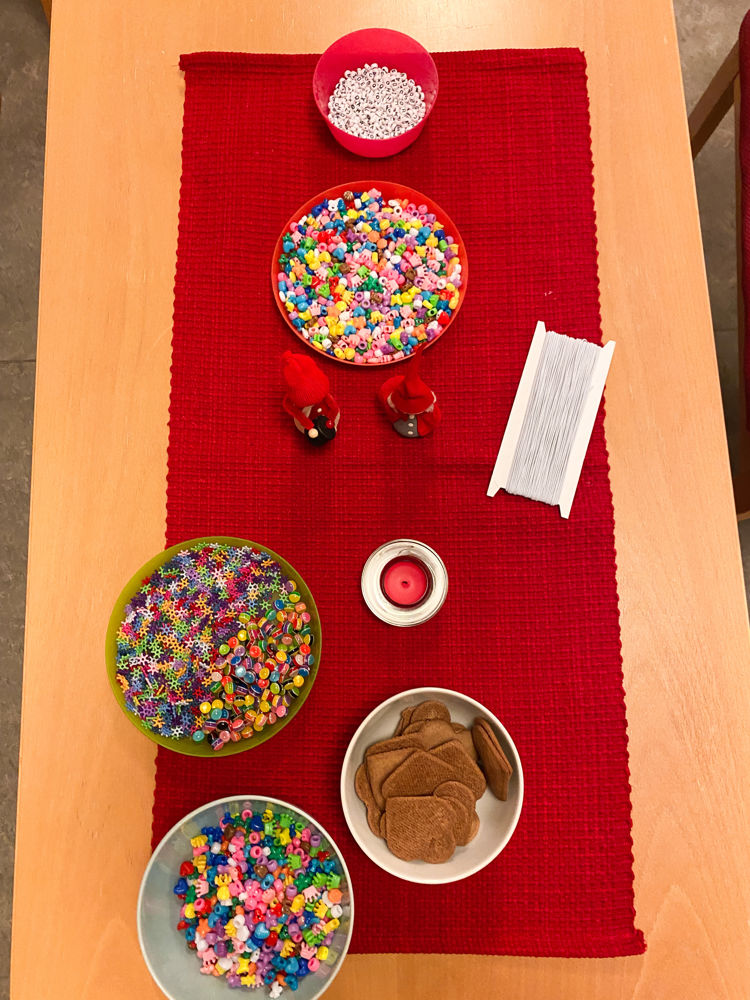 Perler i alle farger og fasonger og peppekaker